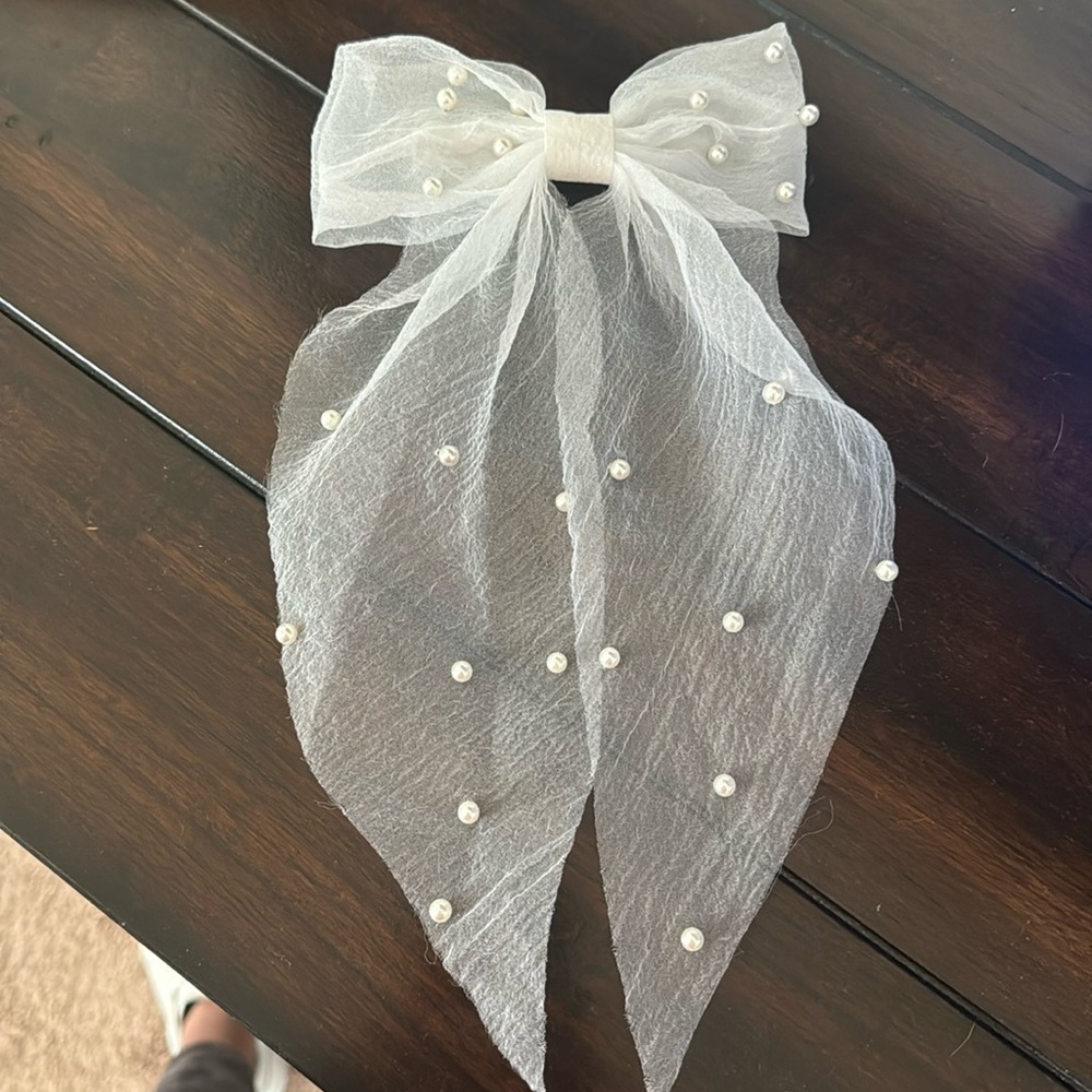 Hair bow